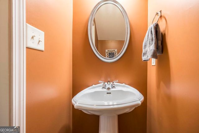 100 Taconic Court, Bonaire, GA 31005