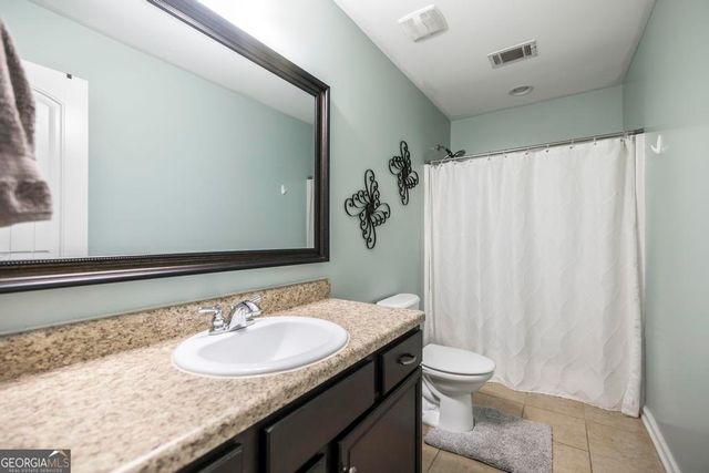 100 Taconic Court, Bonaire, GA 31005