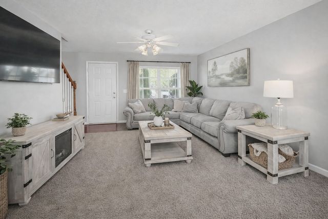 1014 Longhunter Chase Dr, Spring Hill, TN 37174