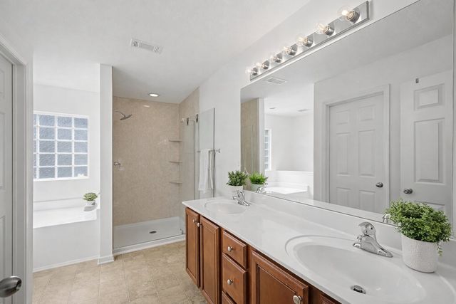 1014 Longhunter Chase Dr, Spring Hill, TN 37174