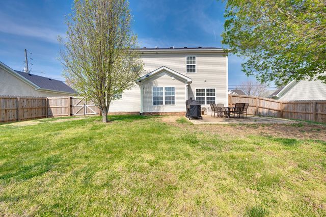 1014 Longhunter Chase Dr, Spring Hill, TN 37174