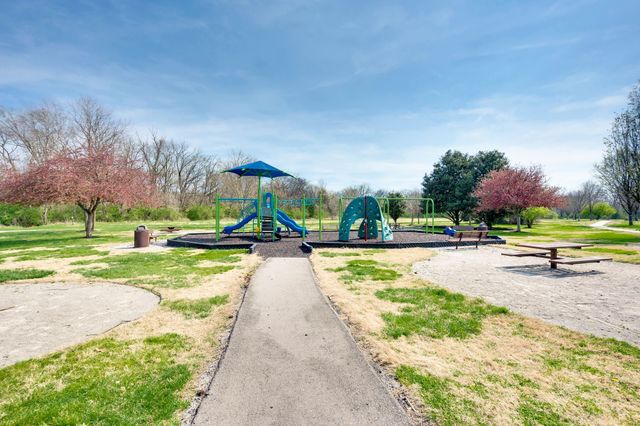 1014 Longhunter Chase Dr, Spring Hill, TN 37174