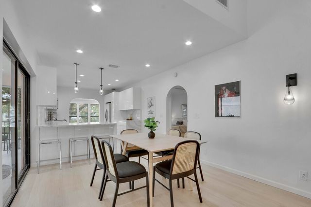 16000 W Bay Drive 256, Jupiter, FL 33477