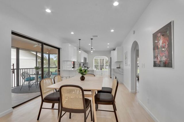 16000 W Bay Drive 256, Jupiter, FL 33477