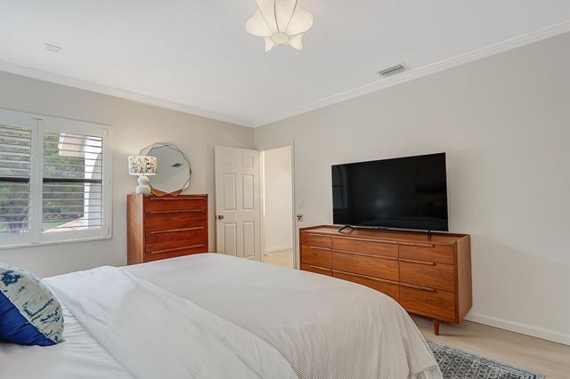 16000 W Bay Drive 256, Jupiter, FL 33477