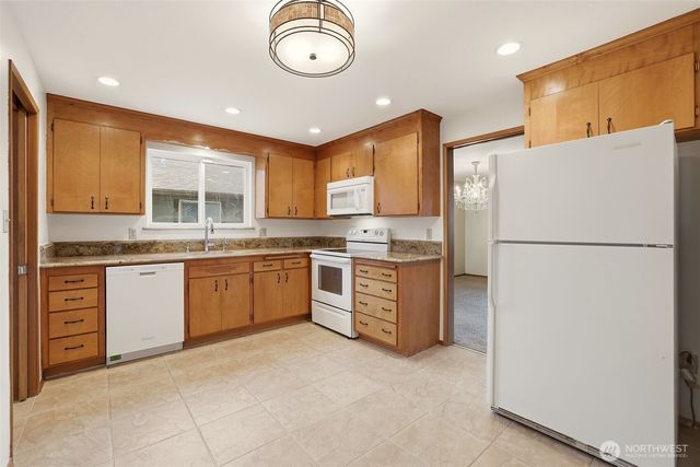 9428 21st Drive SE, Everett, WA 98208
