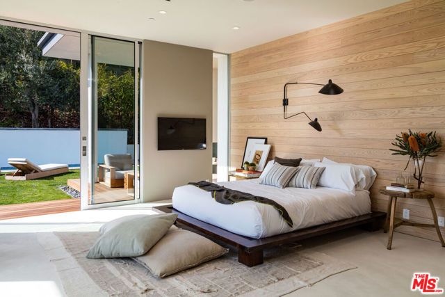 1355 Devlin Drive, Los Angeles, CA 90069