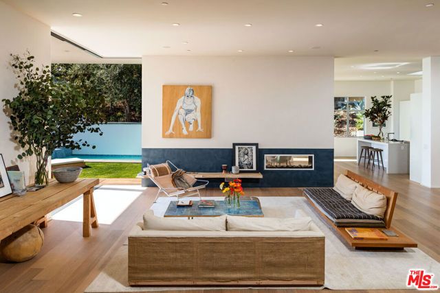 1355 Devlin Drive, Los Angeles, CA 90069