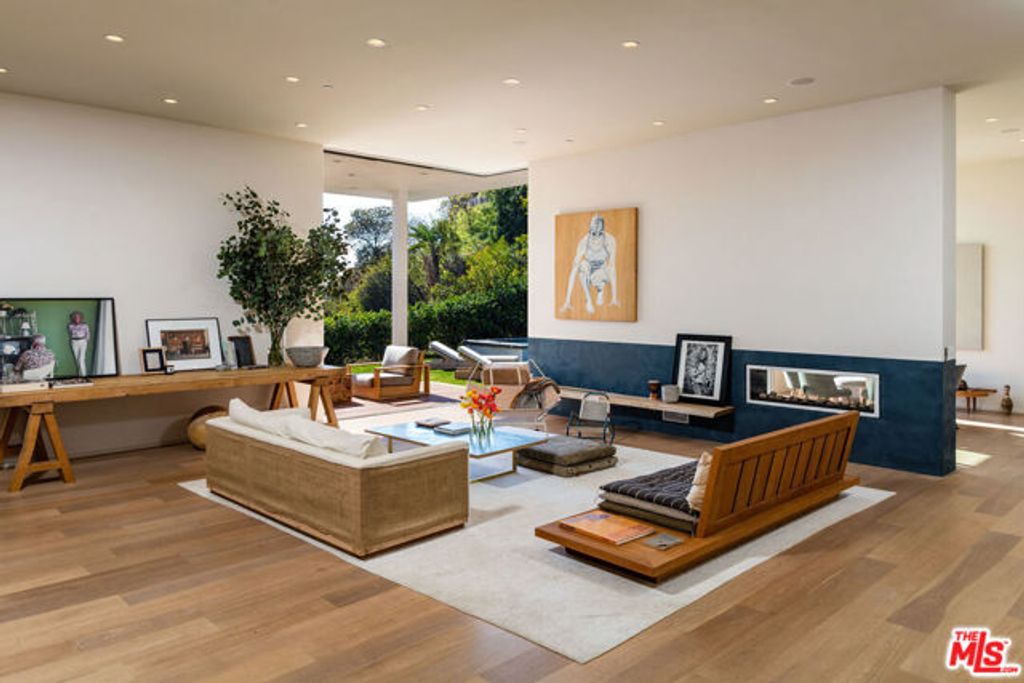 1355 Devlin Drive, Los Angeles, CA 90069