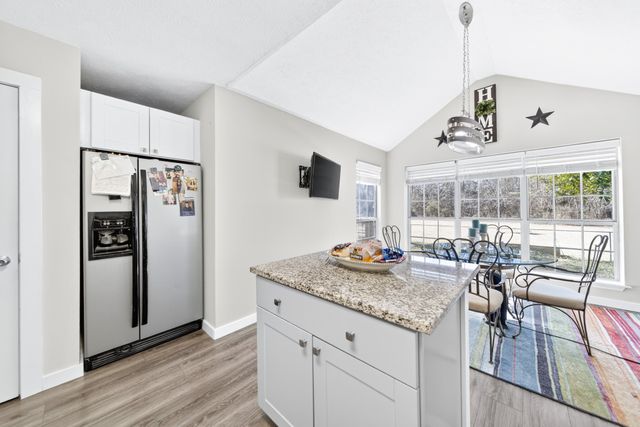 4020 Ashley Dr, Murfreesboro, TN 37128