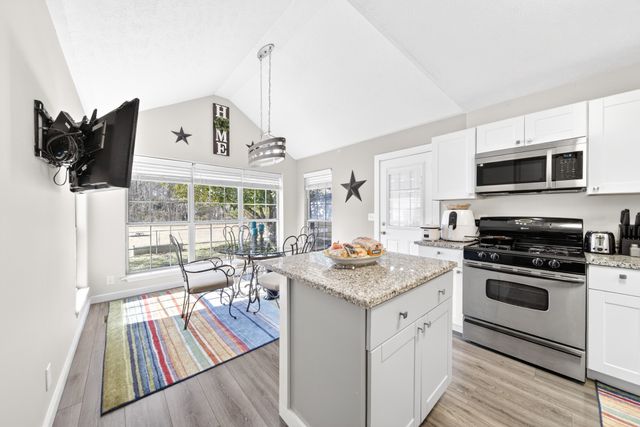 4020 Ashley Dr, Murfreesboro, TN 37128