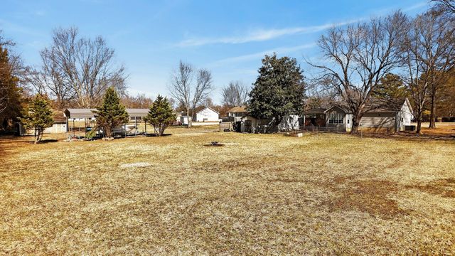 4020 Ashley Dr, Murfreesboro, TN 37128