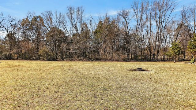 4020 Ashley Dr, Murfreesboro, TN 37128