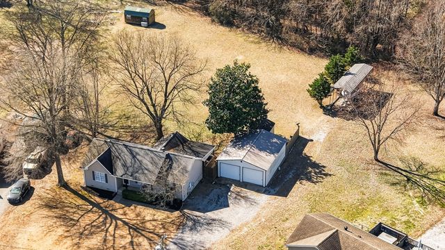 4020 Ashley Dr, Murfreesboro, TN 37128