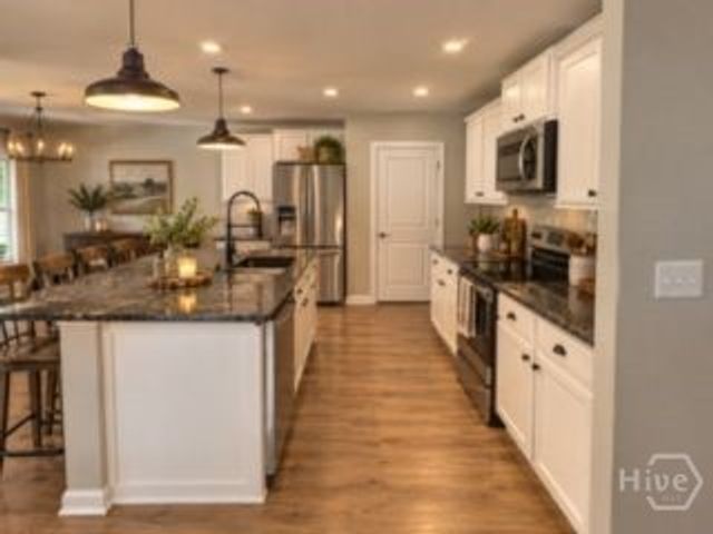 10 Gardenia Drive, Savannah, GA 31407
