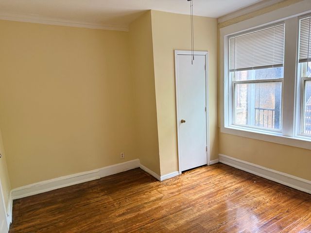 5703 S Emerald Avenue 2, Chicago, IL 60621