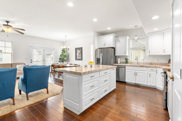 1965 W SILVER LEAF DR, Mapleton, UT 84664