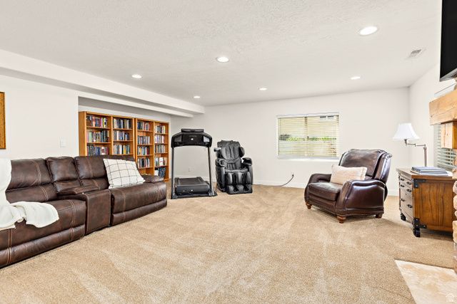 1965 W SILVER LEAF DR, Mapleton, UT 84664