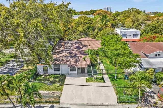 1010 SW 14th Ave, Miami, FL 33135