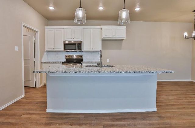 1221 Preston Trail, Wolfforth, TX 79382