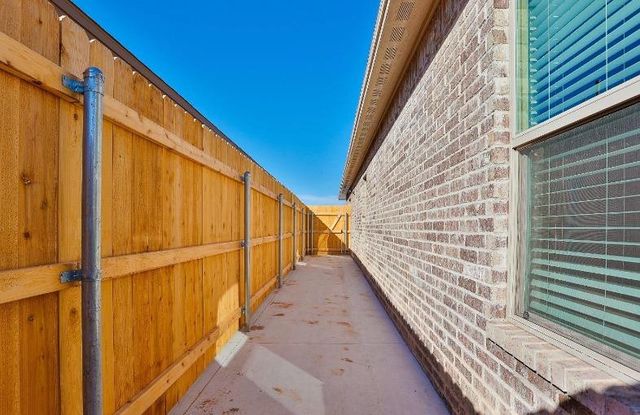 1221 Preston Trail, Wolfforth, TX 79382