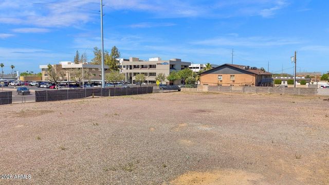 320 E Hatcher Road, Phoenix, AZ 85020