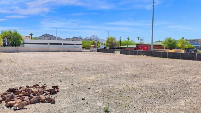 320 E Hatcher Road, Phoenix, AZ 85020
