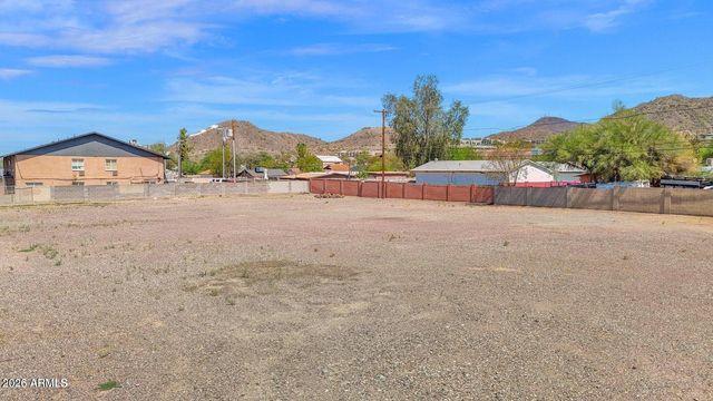 320 E Hatcher Road, Phoenix, AZ 85020