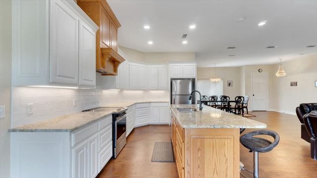 1005 Stone Bridge Street, Mt Pleasant, TX 75455