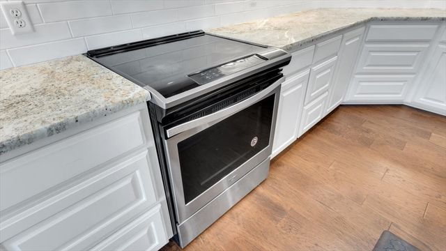 1005 Stone Bridge Street, Mt Pleasant, TX 75455