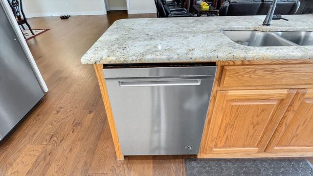 1005 Stone Bridge Street, Mt Pleasant, TX 75455