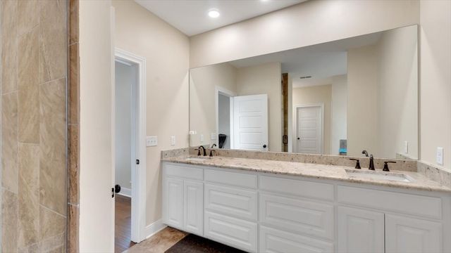 1005 Stone Bridge Street, Mt Pleasant, TX 75455