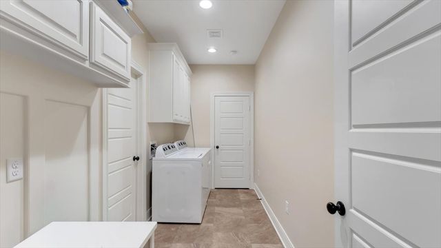 1005 Stone Bridge Street, Mt Pleasant, TX 75455