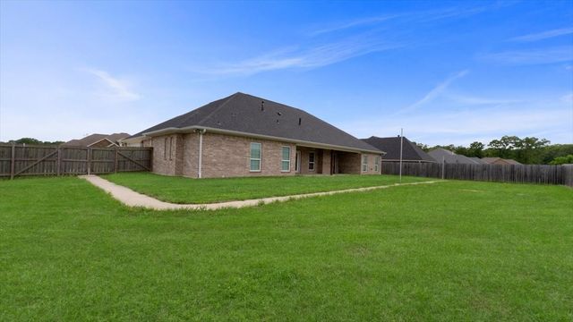 1005 Stone Bridge Street, Mt Pleasant, TX 75455