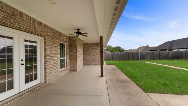 1005 Stone Bridge Street, Mt Pleasant, TX 75455