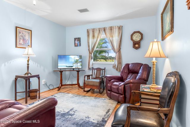 637 Roseland Road, Sebastian, FL 32958