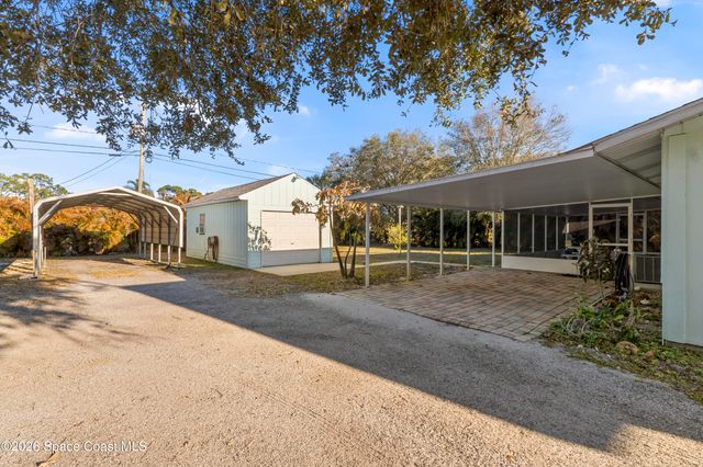 637 Roseland Road, Sebastian, FL 32958