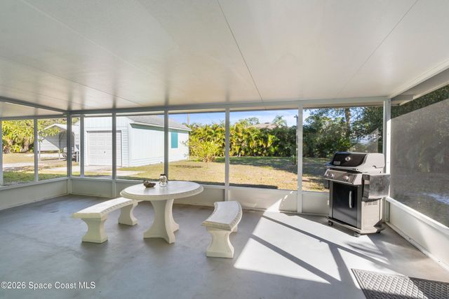 637 Roseland Road, Sebastian, FL 32958