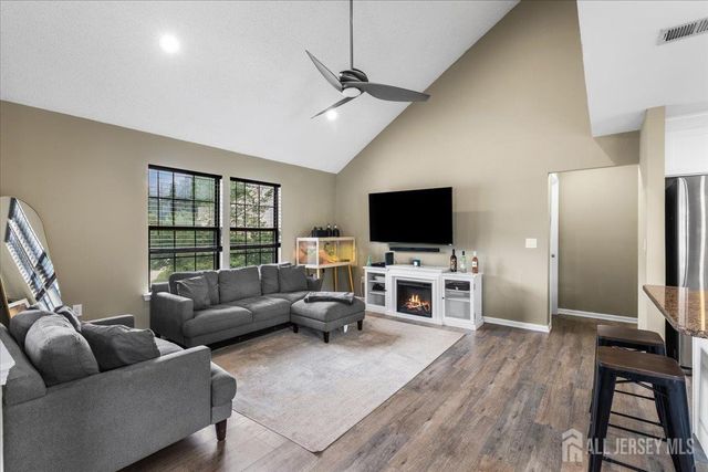 504 Geranium Court, Jackson, NJ 08527