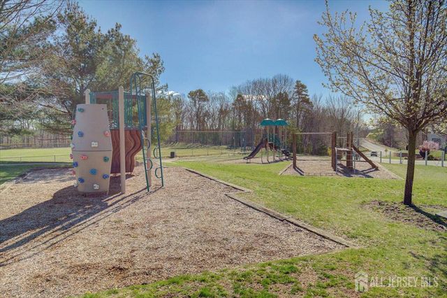 504 Geranium Court, Jackson, NJ 08527