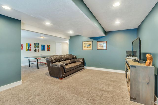 4497 W PALE MOON LN, South Jordan, UT 84009