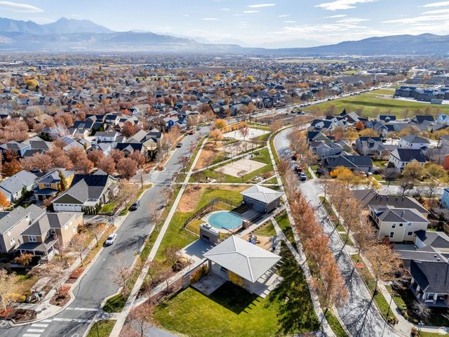 4497 W PALE MOON LN, South Jordan, UT 84009