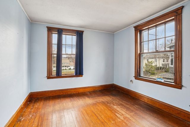 23 Bradford St, Salem, MA 01970