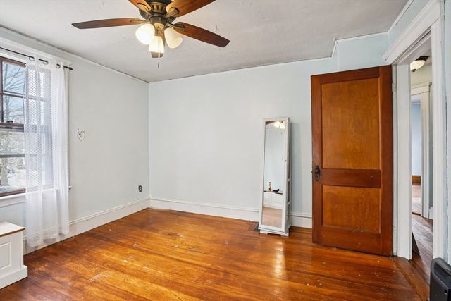 23 Bradford St, Salem, MA 01970