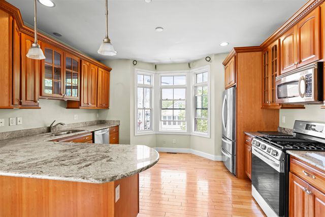 23 Duston Avenue, Hampton, NH 03842
