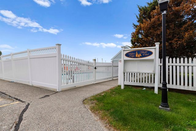 23 Duston Avenue, Hampton, NH 03842