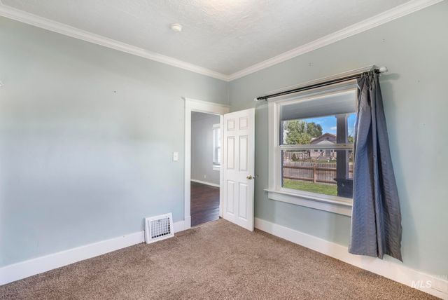 520 E 2nd Ave, Twin Falls, ID 83301