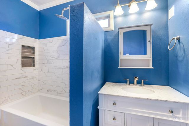 520 E 2nd Ave, Twin Falls, ID 83301