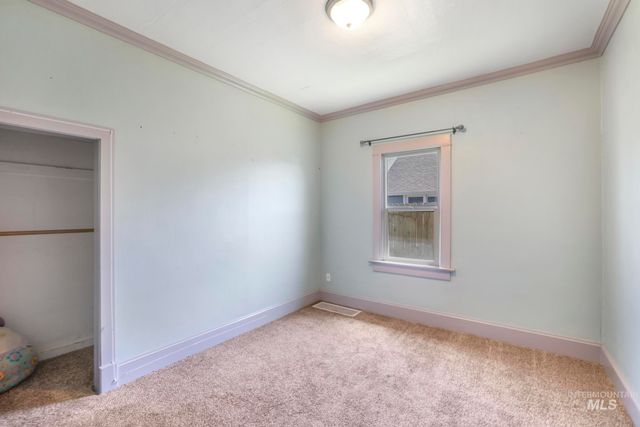 520 E 2nd Ave, Twin Falls, ID 83301