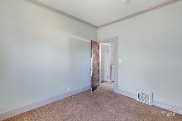 520 E 2nd Ave, Twin Falls, ID 83301